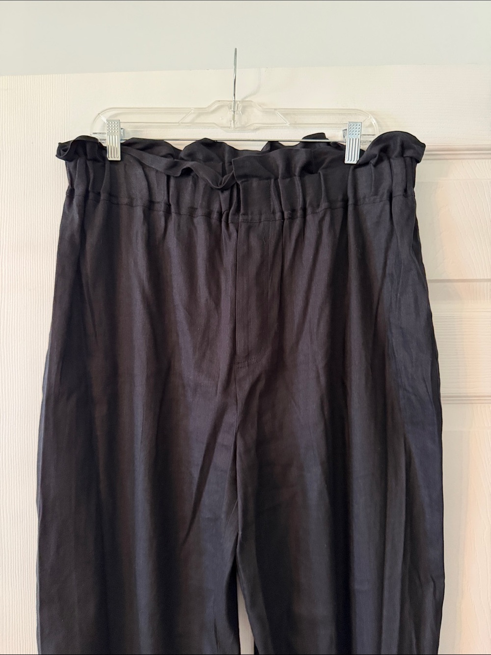 Gianni Bini Black Paperbag Waist Chinos size XL inseam 26” waist 36” elastic - Picture 2 of 8
